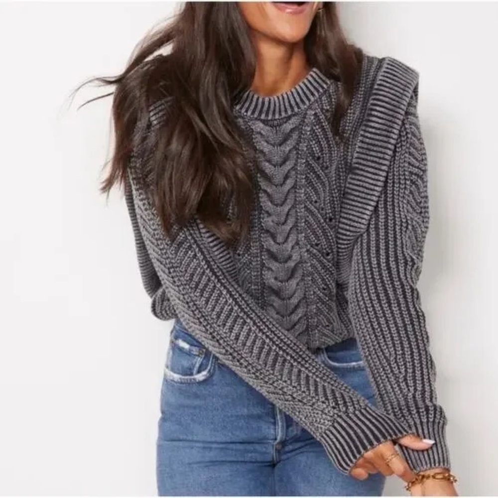 Evereve Kierra Gray Cable Knit Pullover Sweater - Size Small